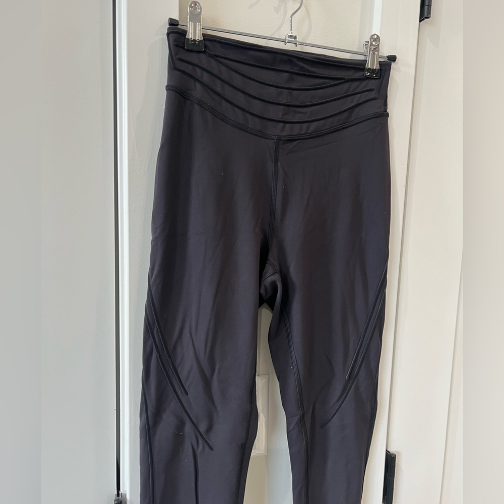 Lululemon | Get In Line Super High Rise Legging 28” - Picture 3 of 12